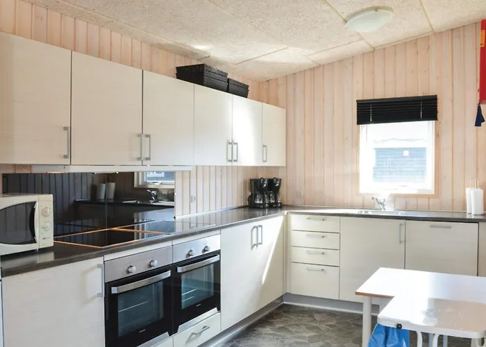 4 Star In Дом отдыха *